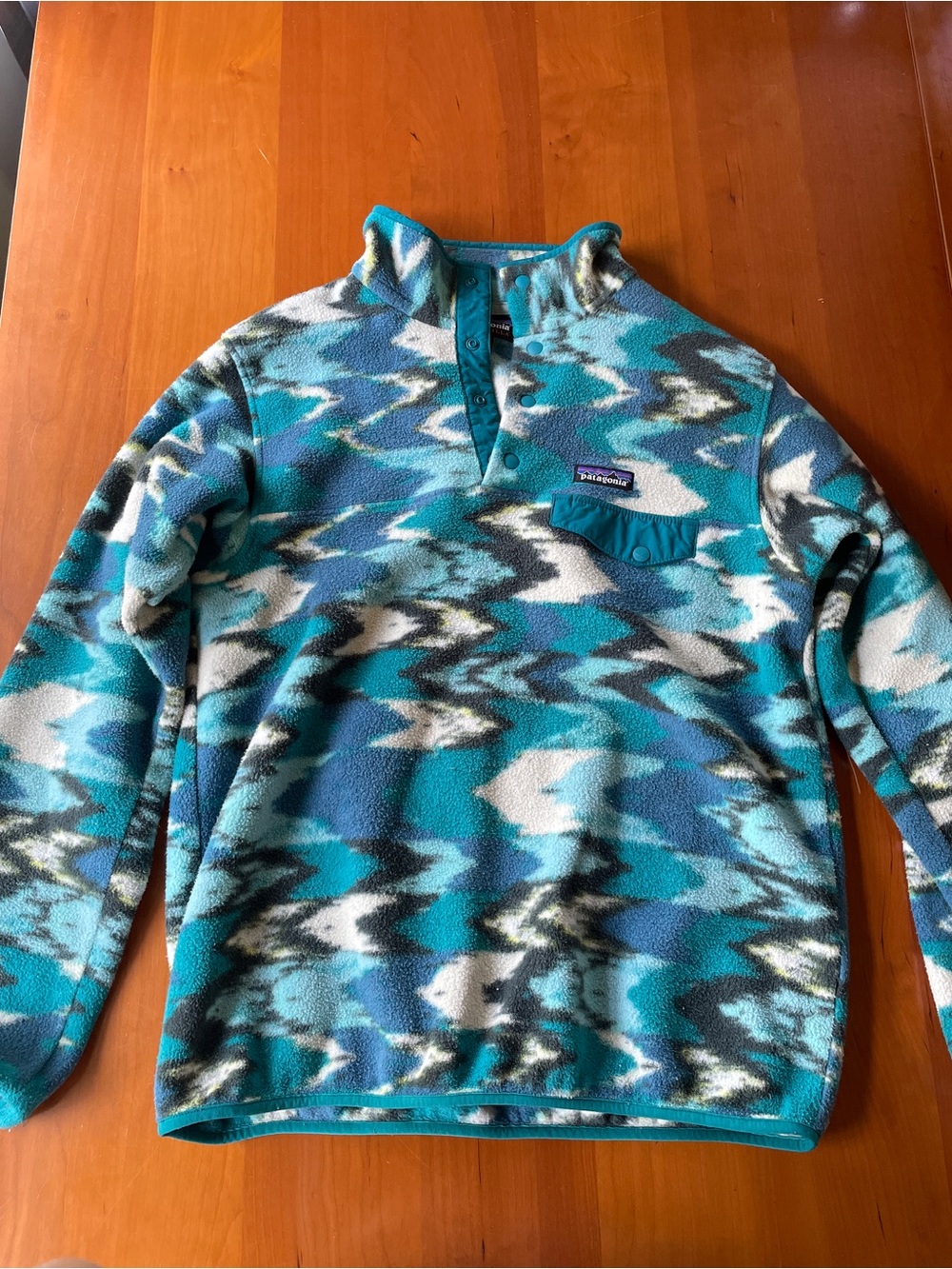 Patagonia Synchilla Teal & White Fleece Pullover